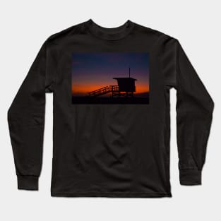 Sunset Lifeguard Hut, Zuma beach, Malibu, California Long Sleeve T-Shirt